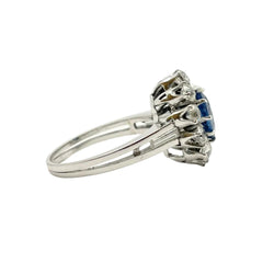 Bague Marguerite en or blanc, saphir et diamants