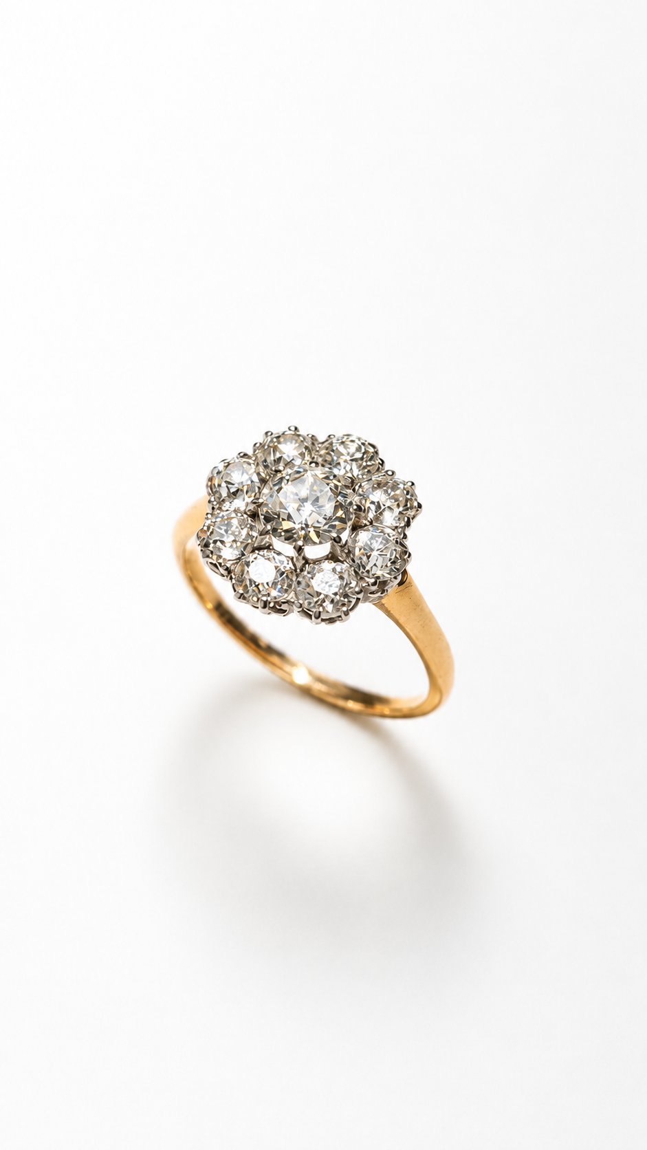 Bague Marguerite en or jaune et diamants