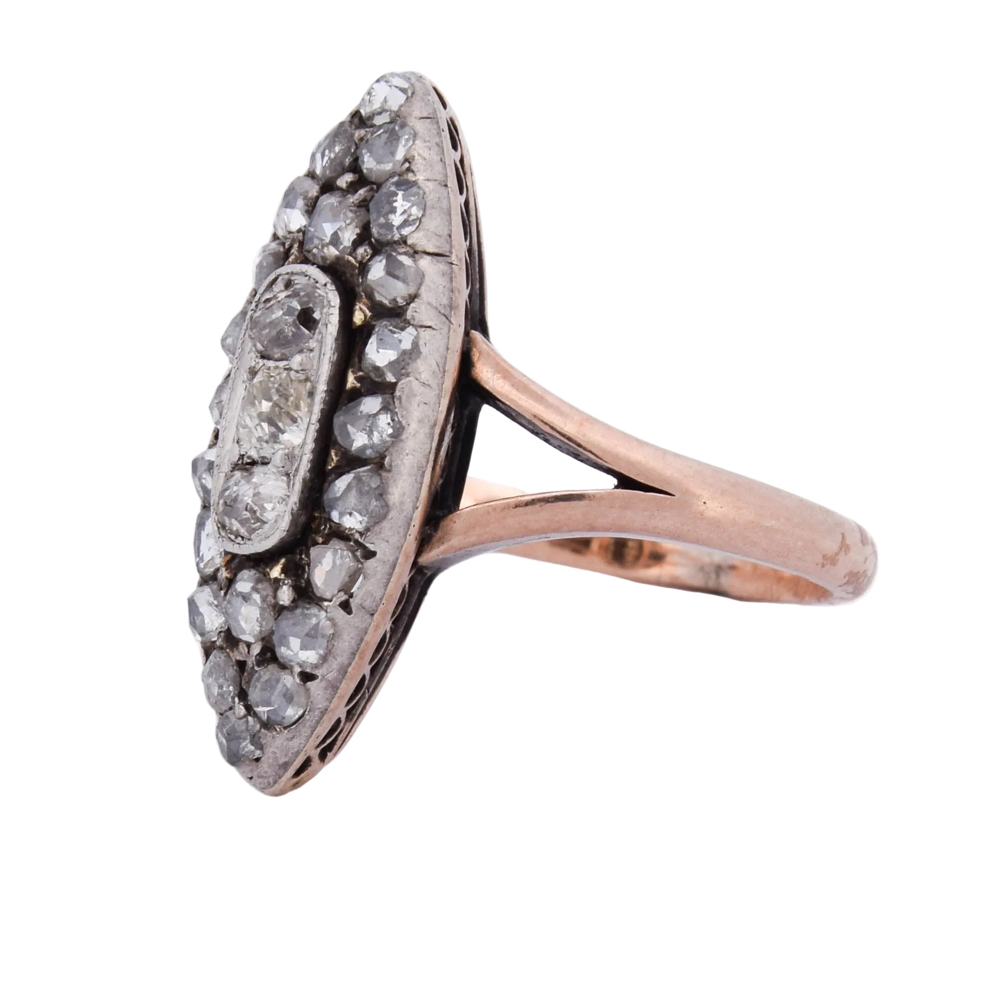 Bague Marquise en or rose, argent et diamants