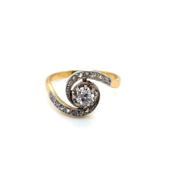 Bague tourbillon en ors de couleurs et diamants