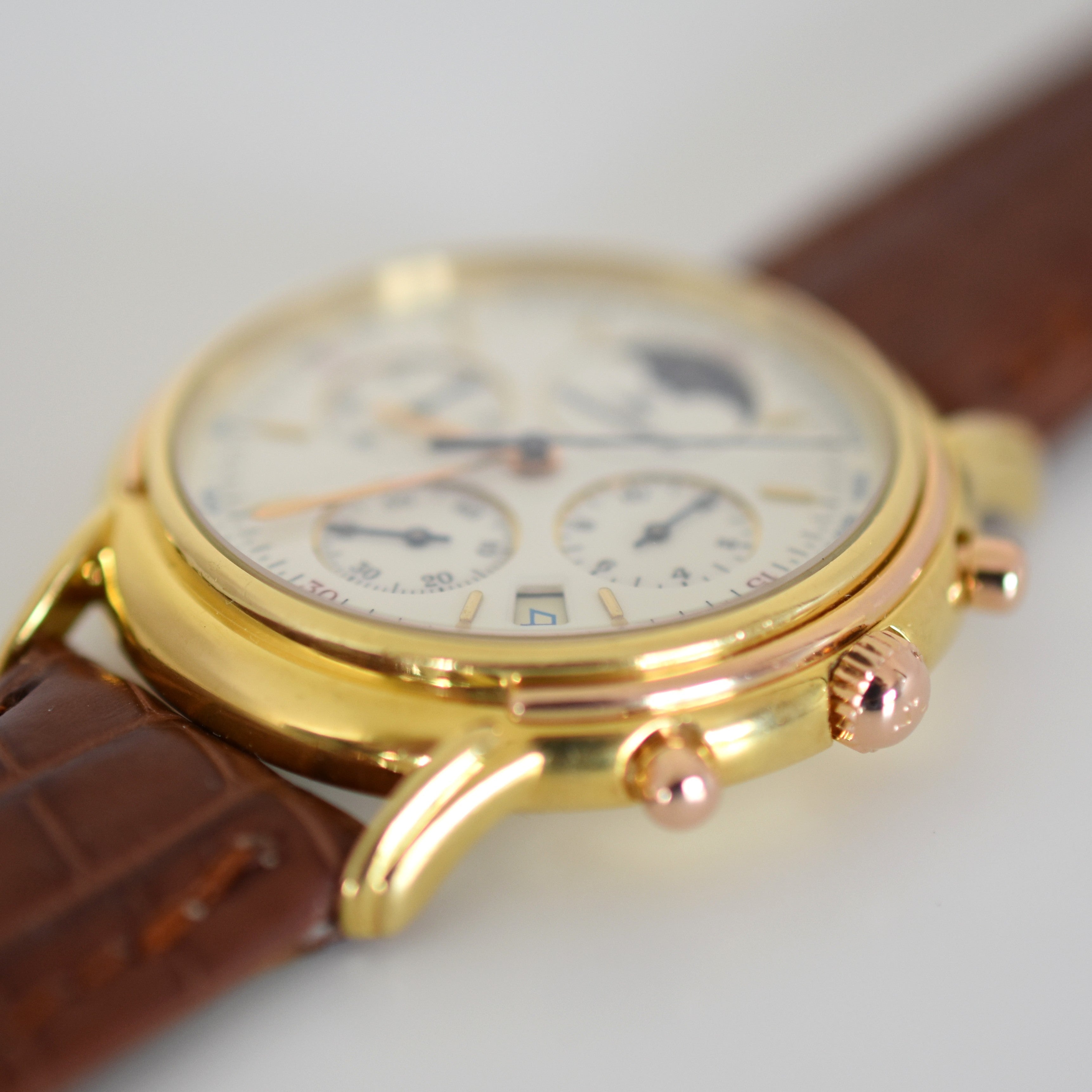 Montre  JAEGER-LECOULTRE "Odysseus" en or jaune, or rose et cuir