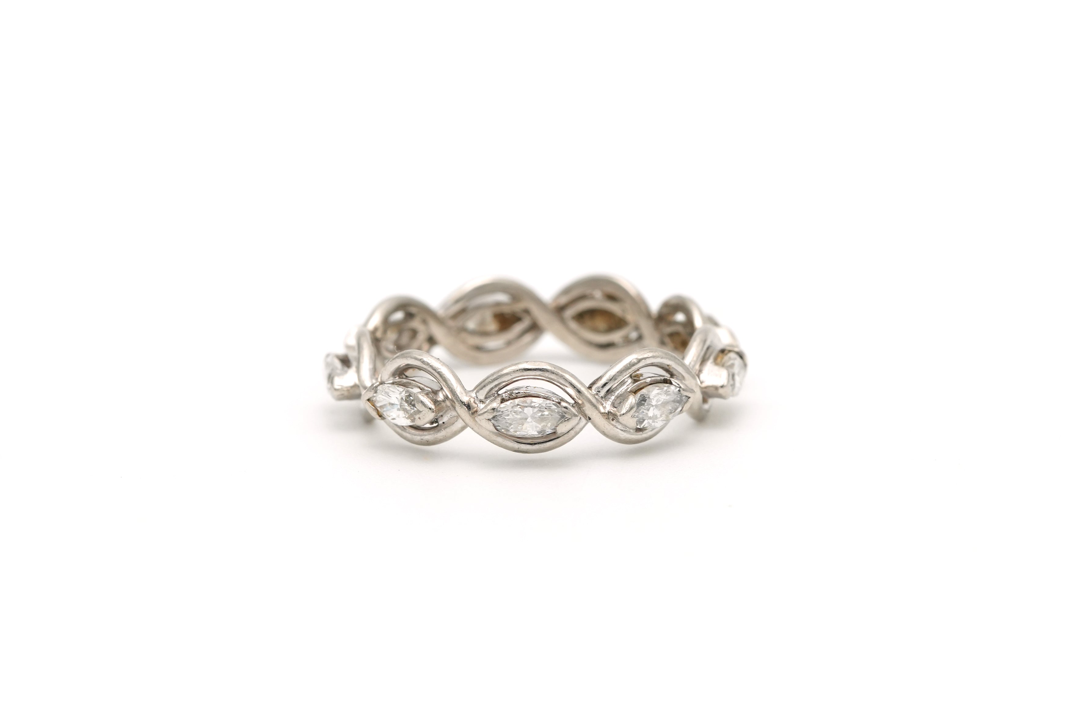 Bague Alliance en blanc, or jaune et diamants