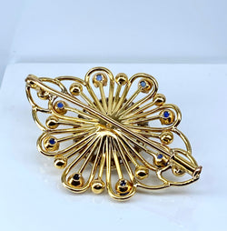Broche en or, saphirs, perle et diamants