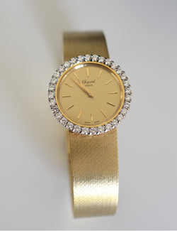 Montre CHOPARD, Réf. 810, or jaune 18 carats et diamants, bracelet intégré or massif, vers 1980.