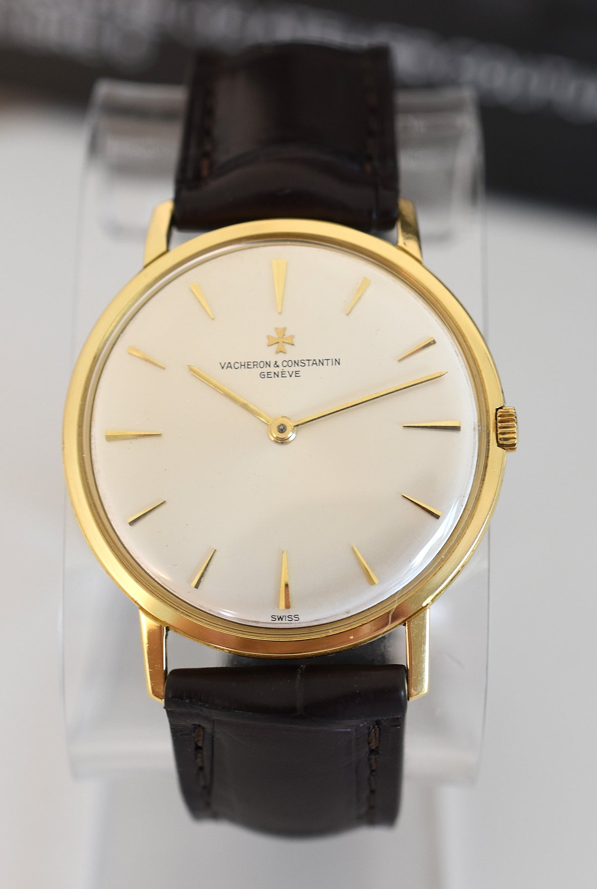 Montre VACHERON & CONSTANTIN en or jaune et cuir