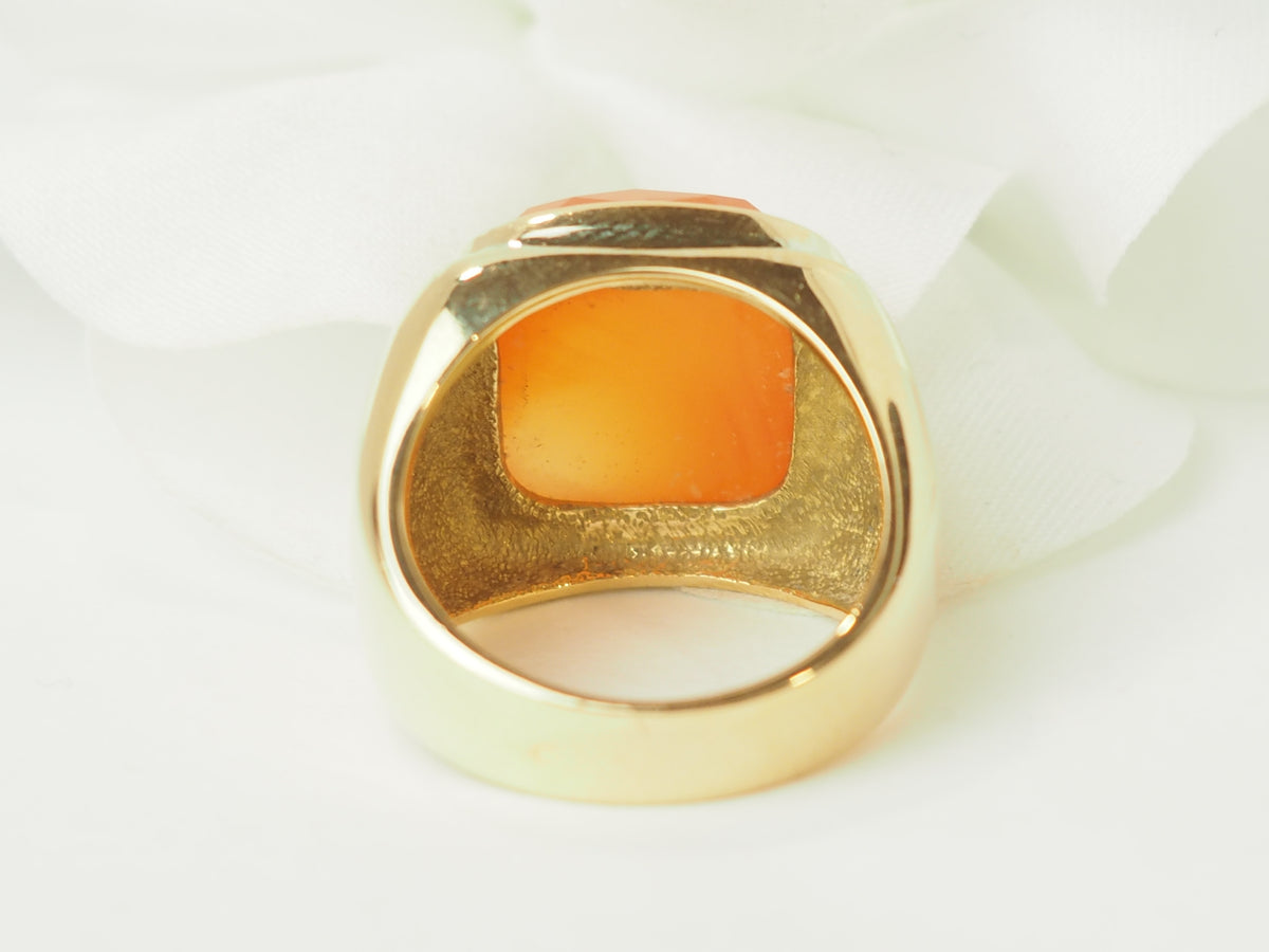 Bague Chevalière en or jaune et cornaline