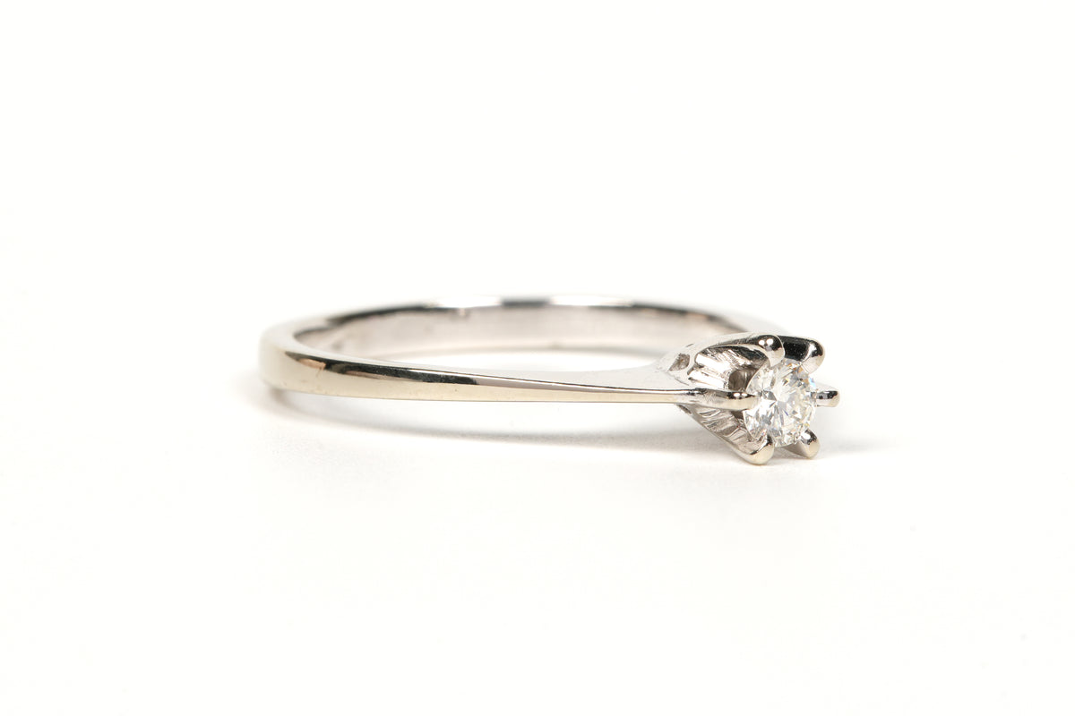 Bague Solitaire en or blanc et diamant