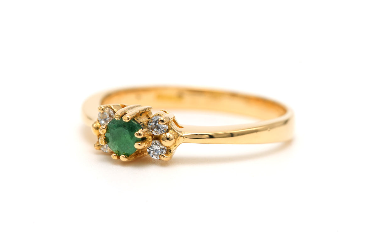 Bague Trilogie en or jaune, émeraude et diamants