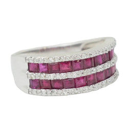 Bague Bandeau en or blanc, rubis, et diamants