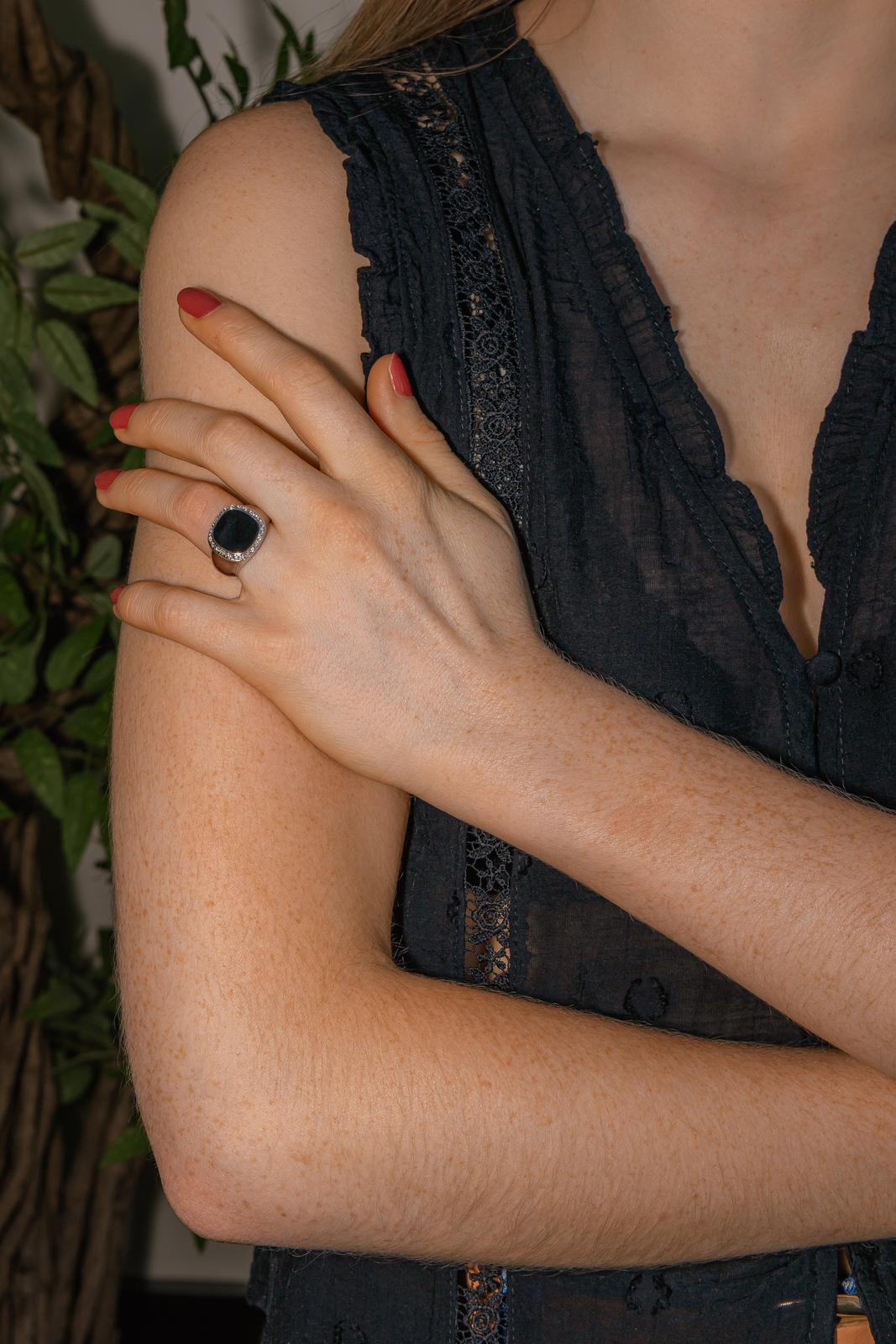 Bague Chevalière Or blanc Onyx