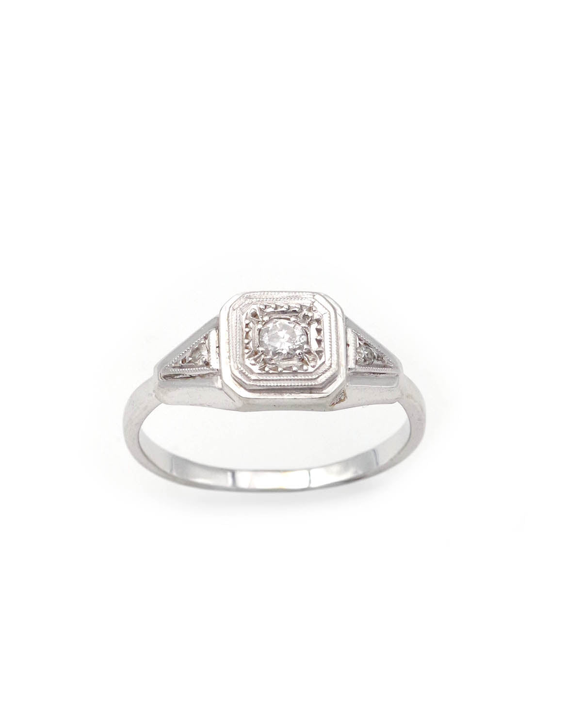 Bague Solitaire en platine et diamants
