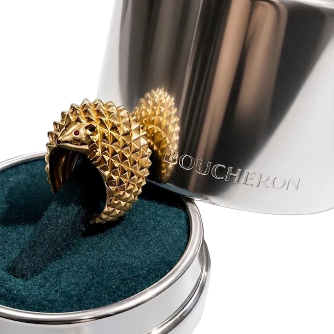 Bague Cocktail BOUCHERON "Collection des Animaux" en or jaune, rubis et diamant