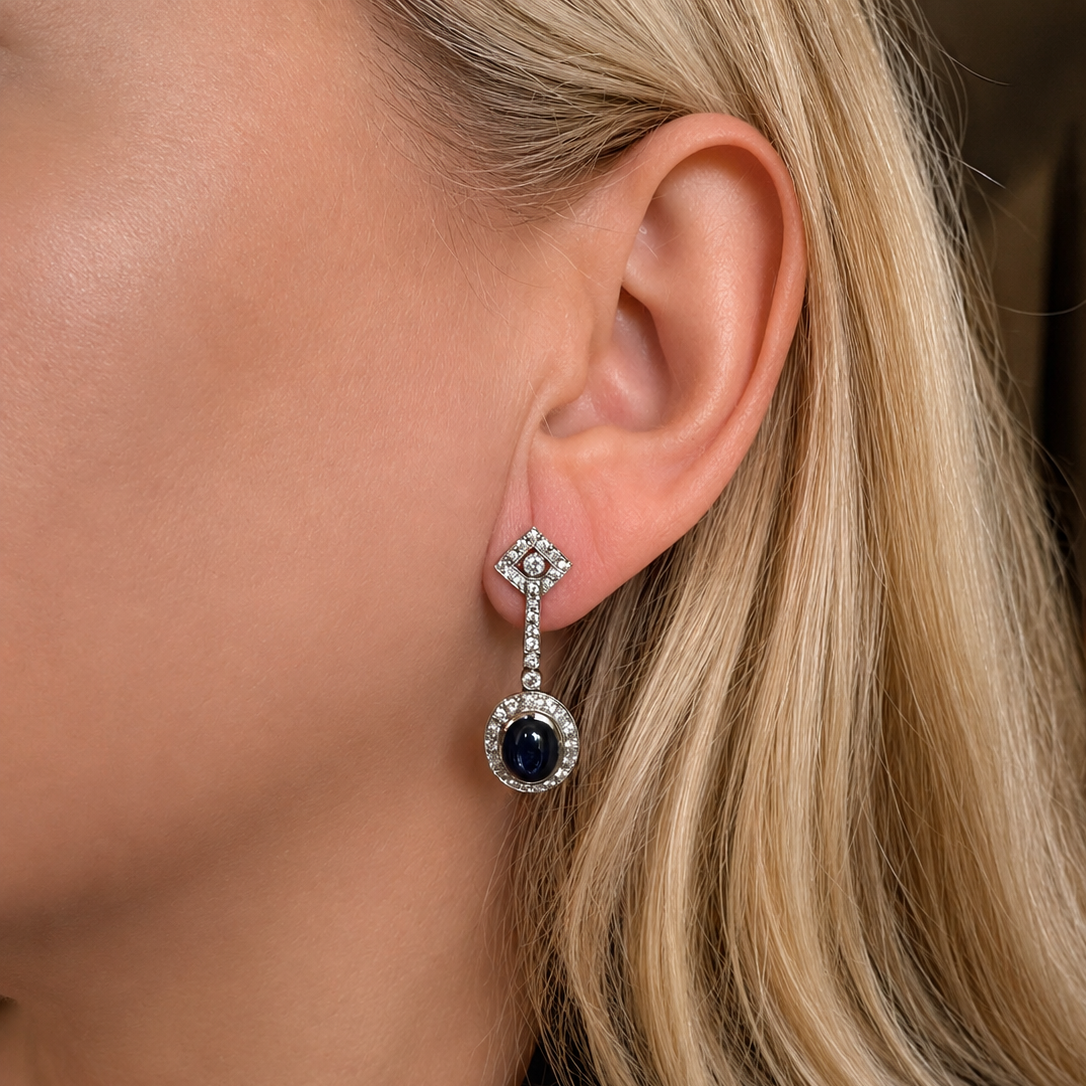 Boucles d'oreilles Pendantes en platine, saphirs et diamants