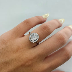 Bague Entourage en or blanc et diamants