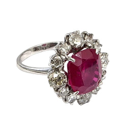 Bague Marguerite en or blanc, rubis et diamants