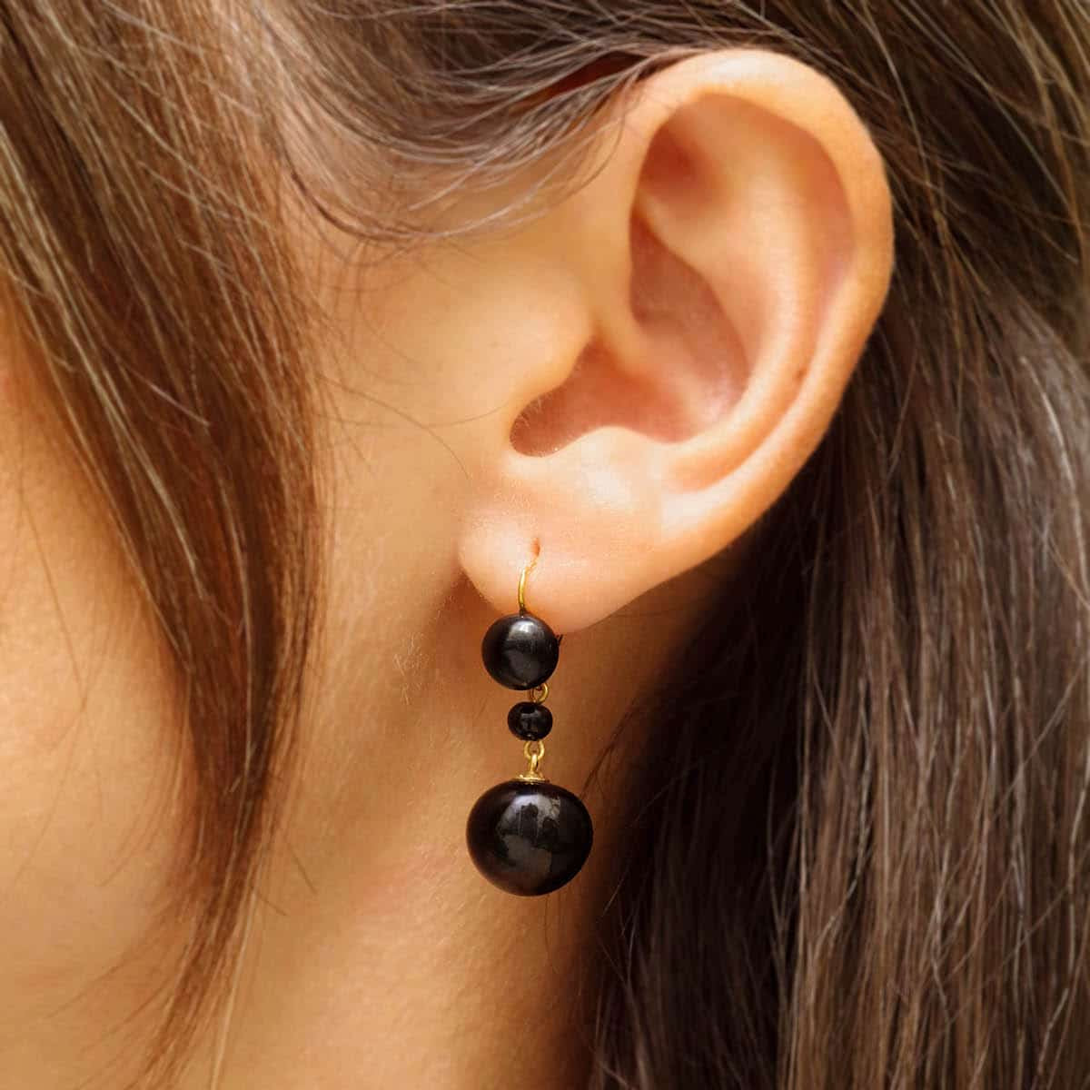 Boucles d'oreilles Dormeuses en or jaune et perles de verre