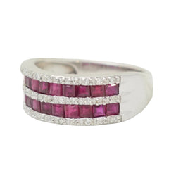 Bague Bandeau en or blanc, rubis, et diamants