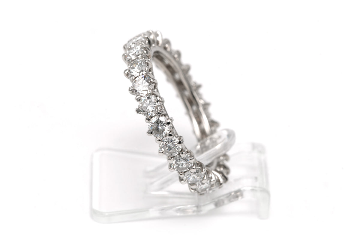 Bague Alliance en or blanc et diamants