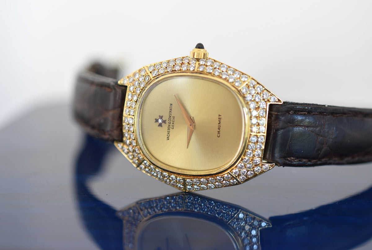 Montre VACHERON CONSTANTIN POUR CHAUMET en or jaune, cuir et diamants