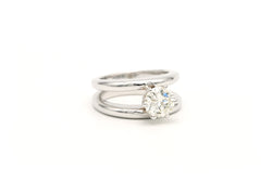 Bague Solitaire en or blanc et diamant
