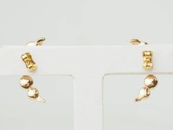 Boucles d’oreilles en or jaune et grenats