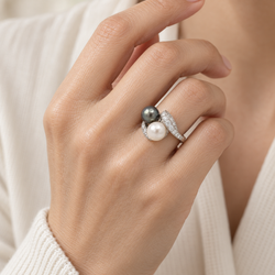 Bague Toi & Moi en platine, perles et diamants