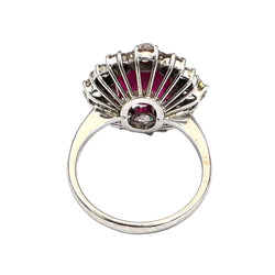 Bague Marguerite en or blanc, rubis et diamants