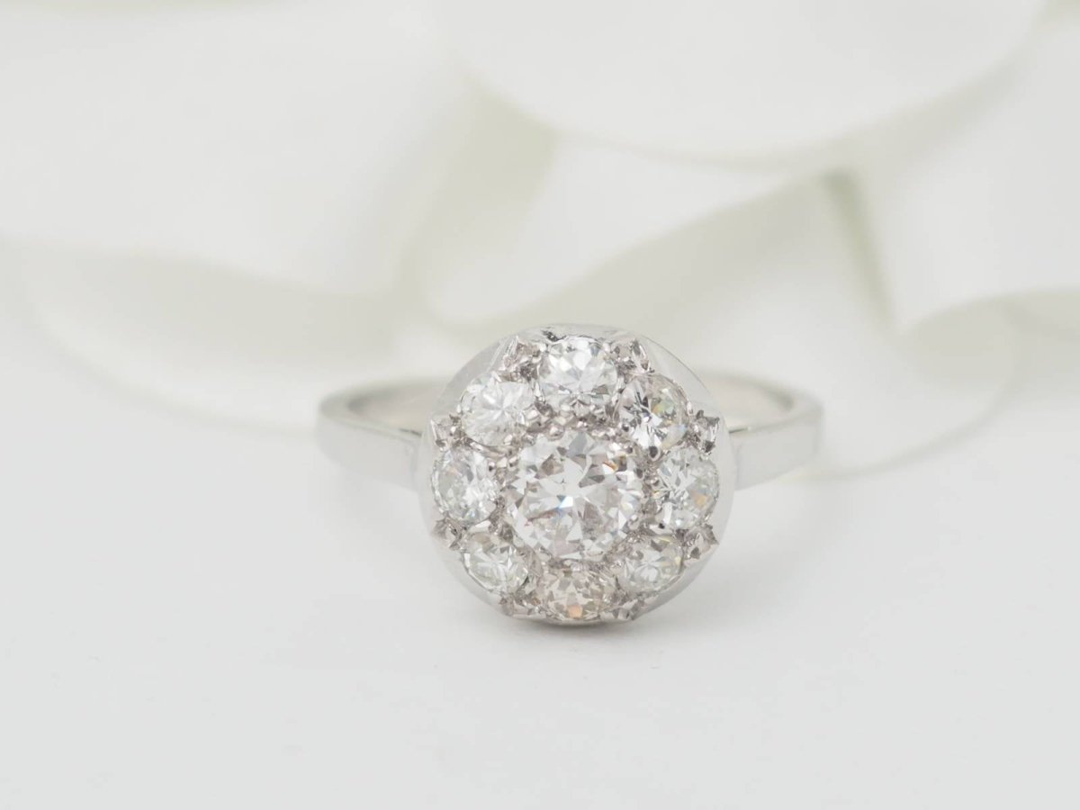 Bague Entourage en platine et diamants