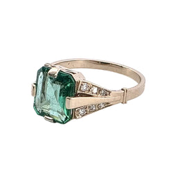 Bague Solitaire en or blanc, émeraude et diamants