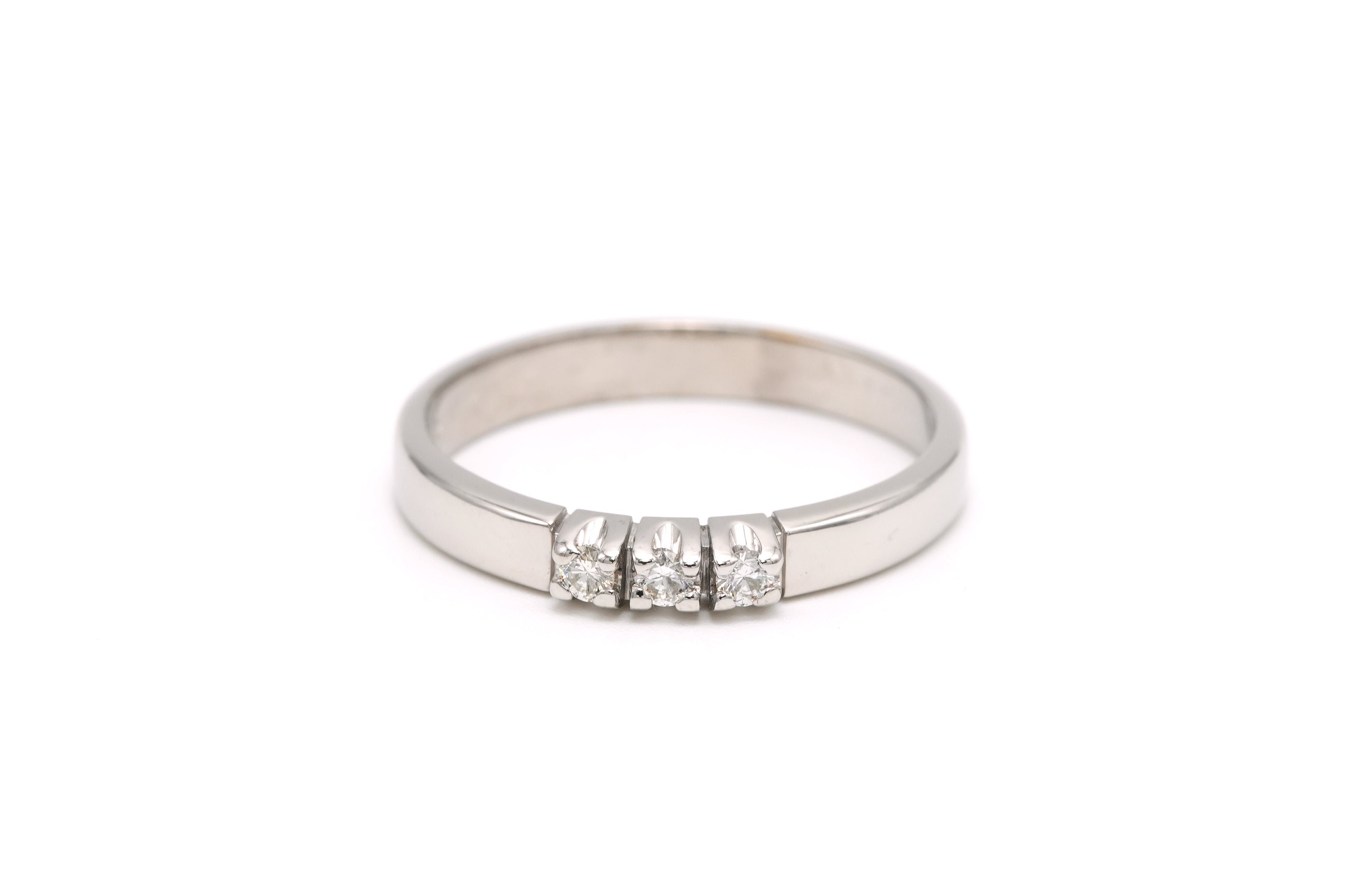 Bague Trilogie en or blanc et diamants