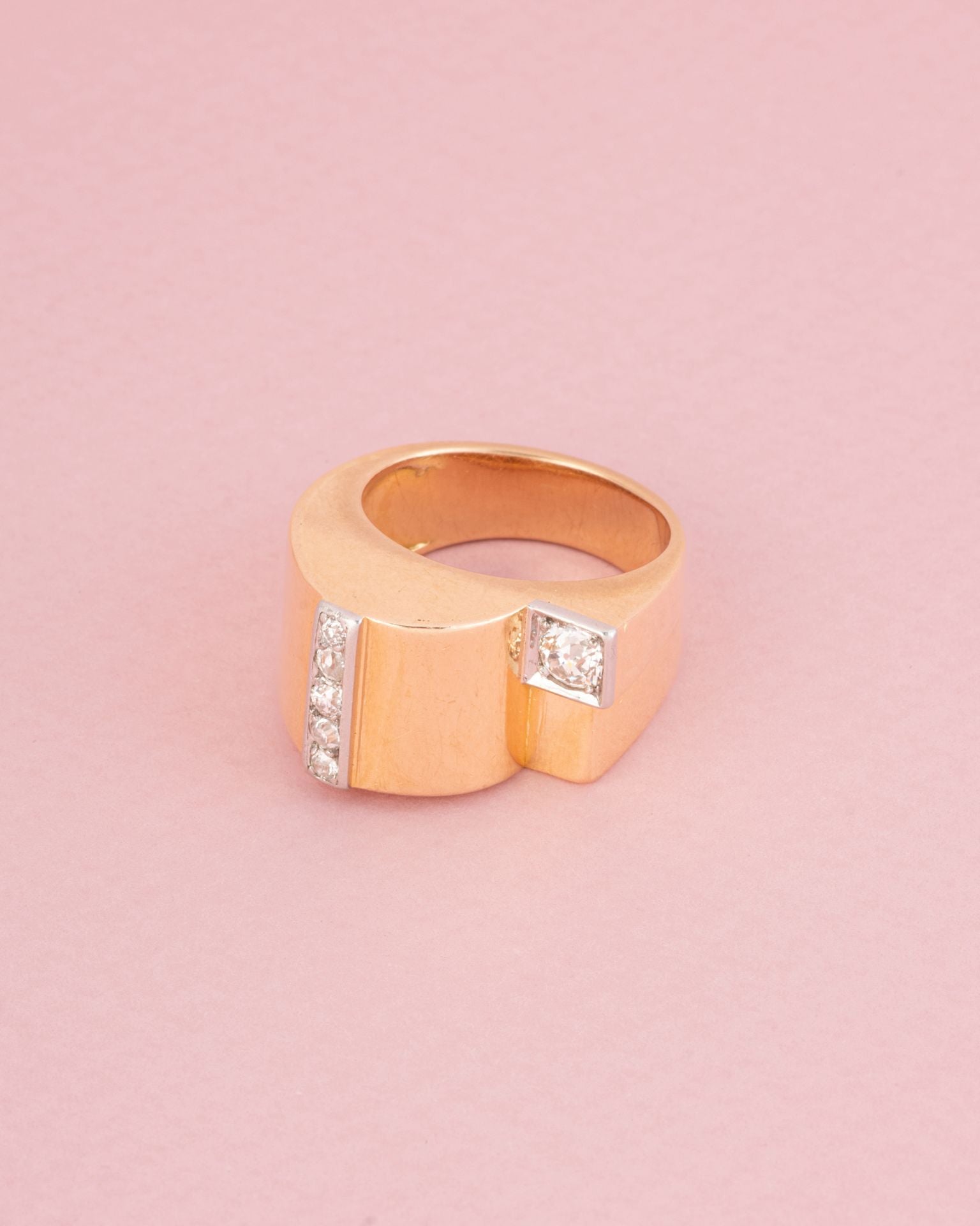 Bague tank en or jaune 18 carats et diamants