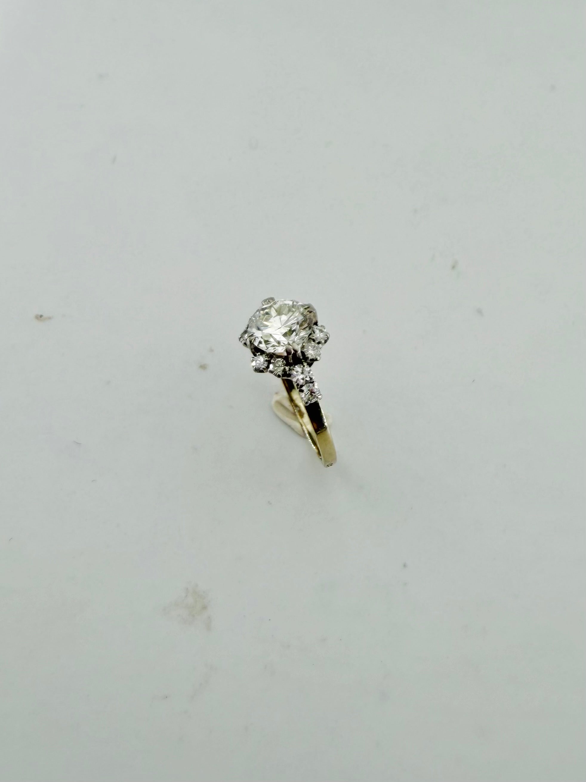 Bague Solitaire en platine, or blanc et diamants