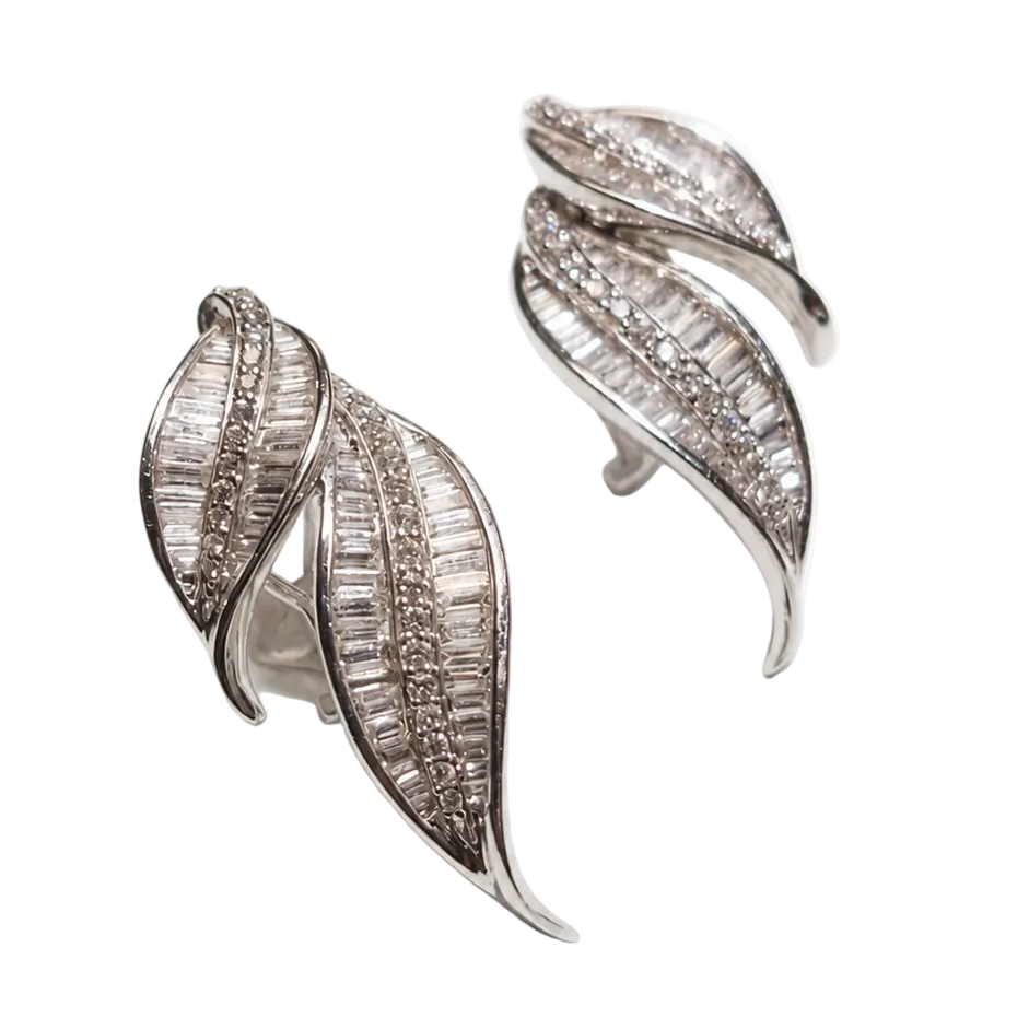 Boucles d'oreilles Clips en or blanc, platine et diamants