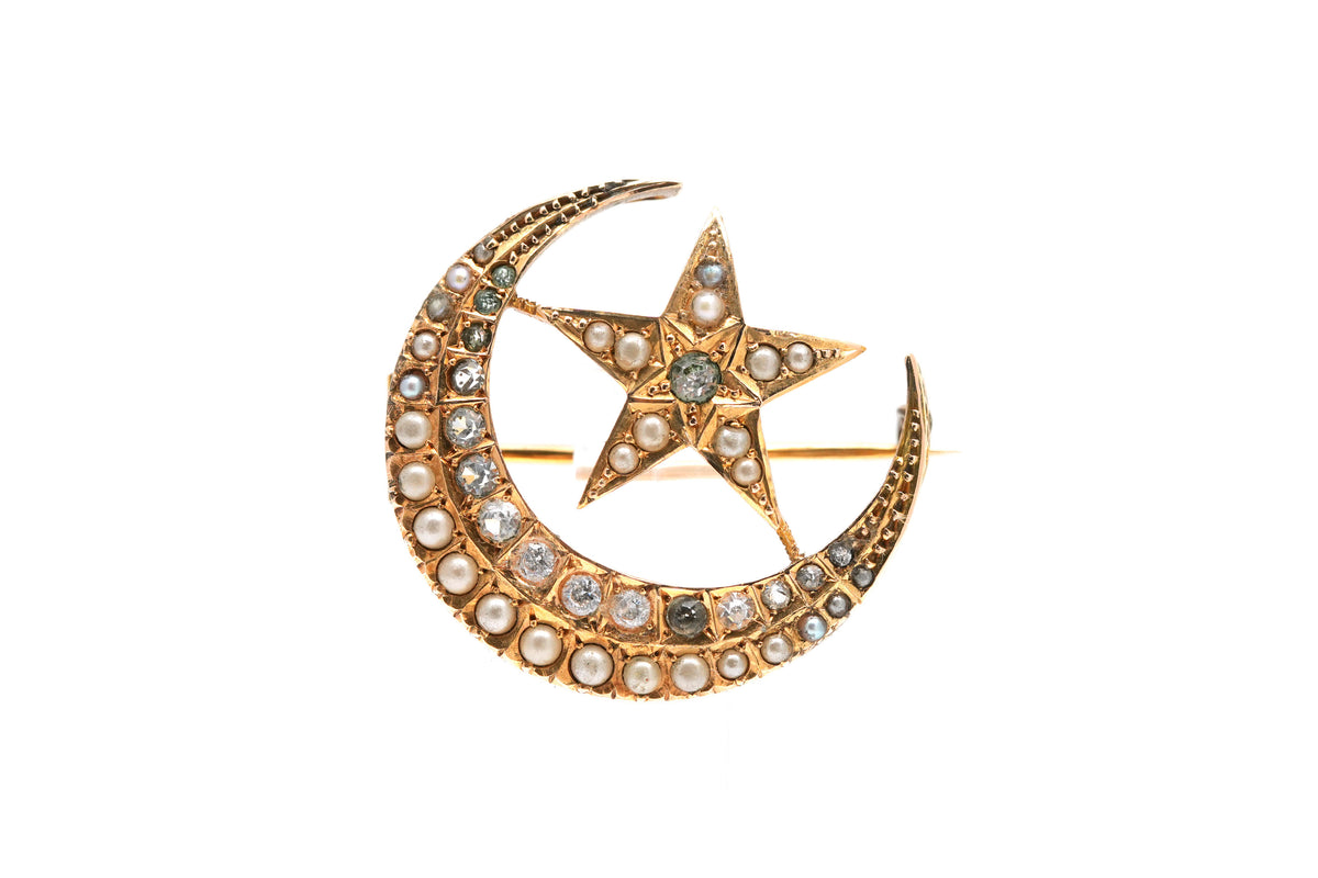 Broche Épingle en or jaune, perles et strass