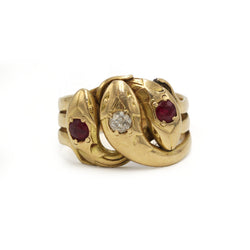 Bague en or jaune, rubis et diamants