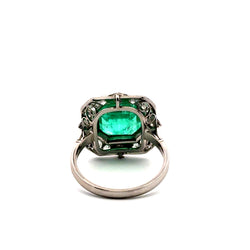 Bague Cocktail en platine, émeraude et diamants