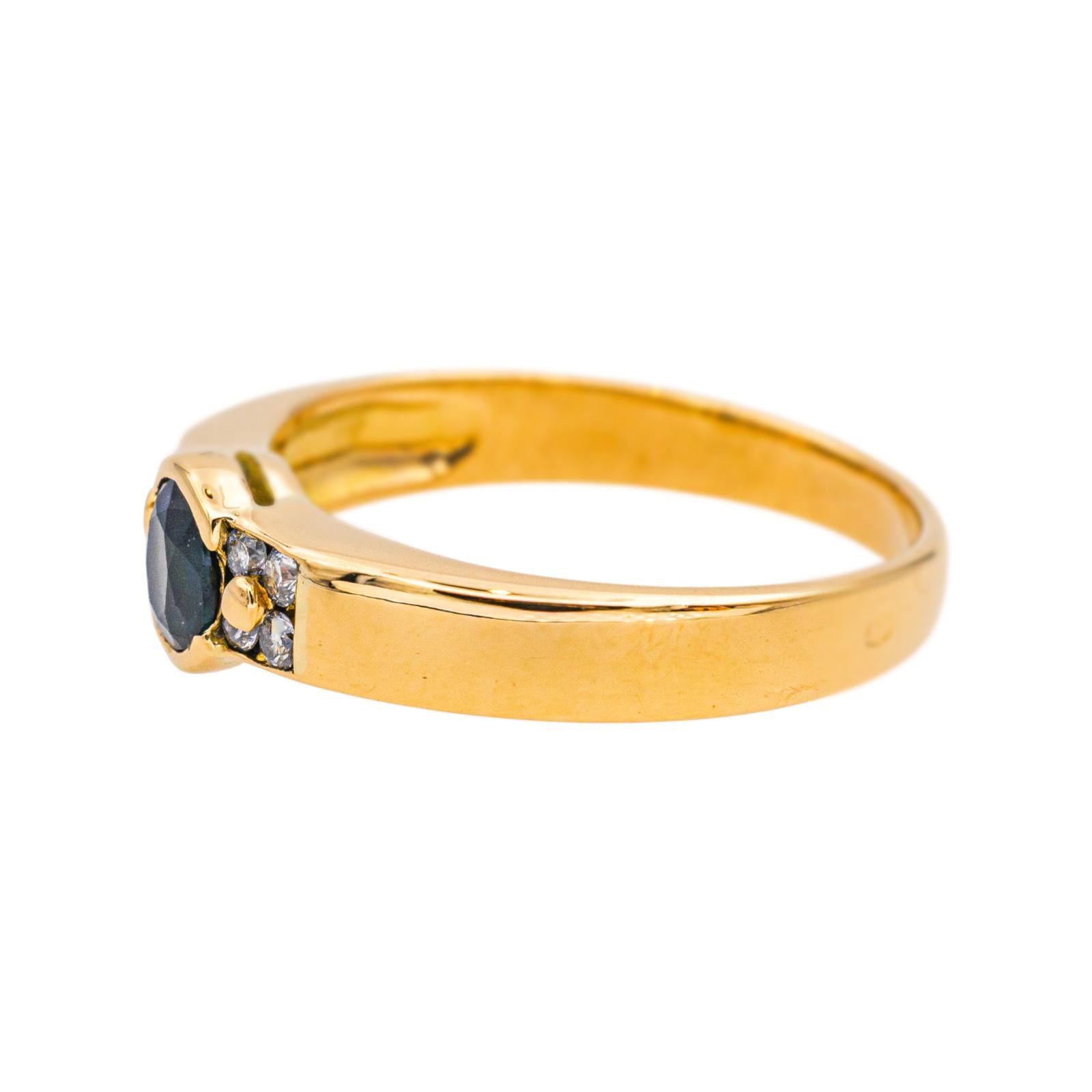 Bague  Or jaune Saphir 