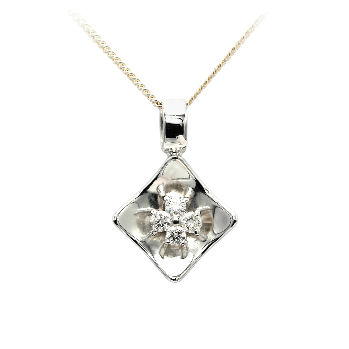 Pendentif en or blanc et diamants