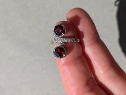 Bague Toi et Moi tourbillons XIXe Grenats Diamants Platine
