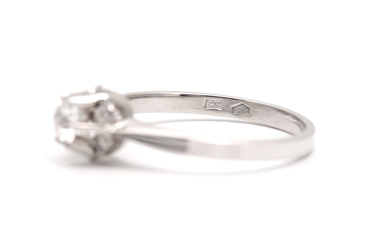 Bague Solitaire en or blanc et saphir