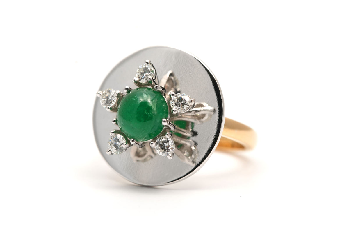 Bague en or blanc, or jaune, émeraude et diamants