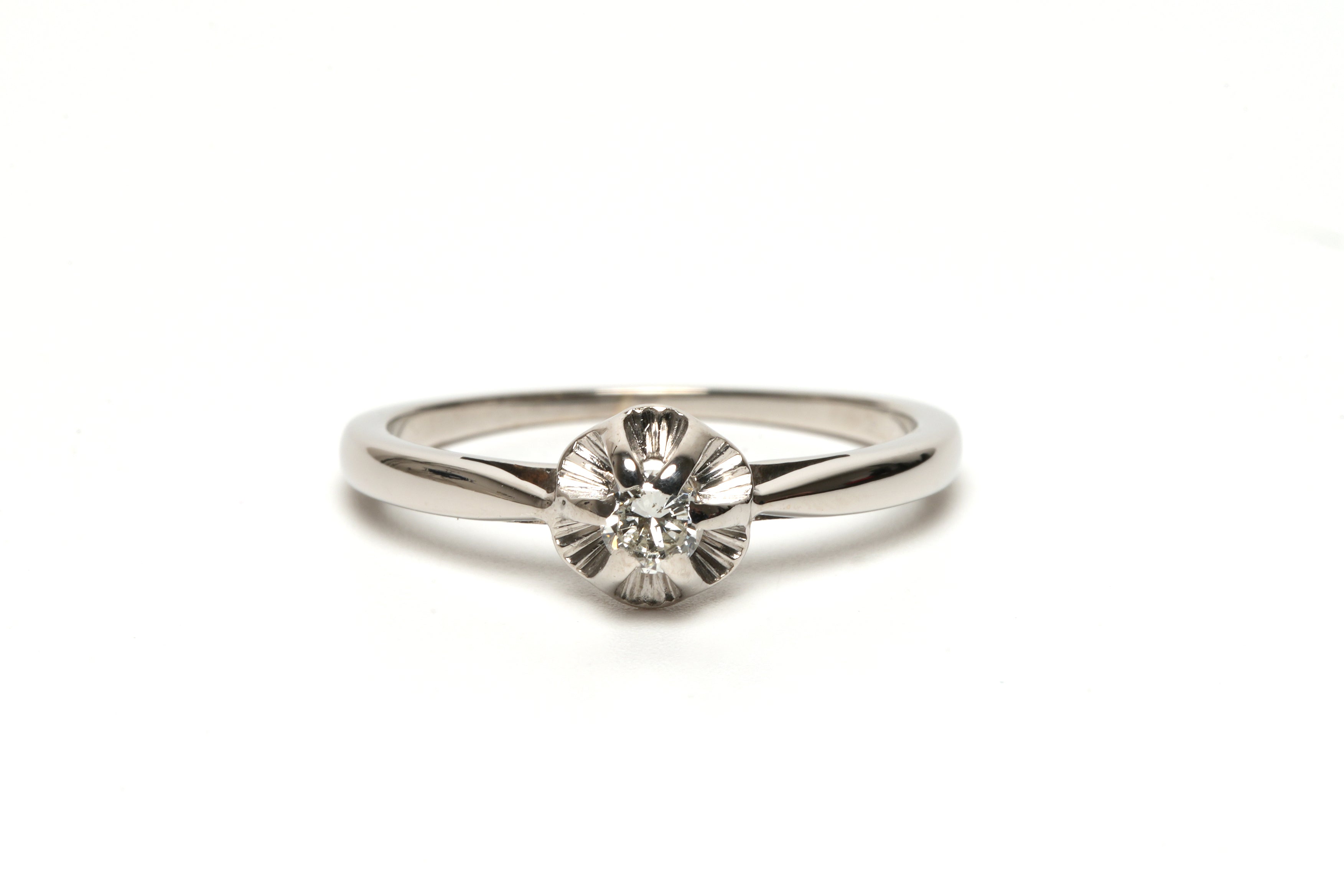 Bague Solitaire en or blanc et diamant