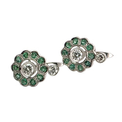 Boucles d'oreilles Dormeuses en platine, émeraudes et diamants