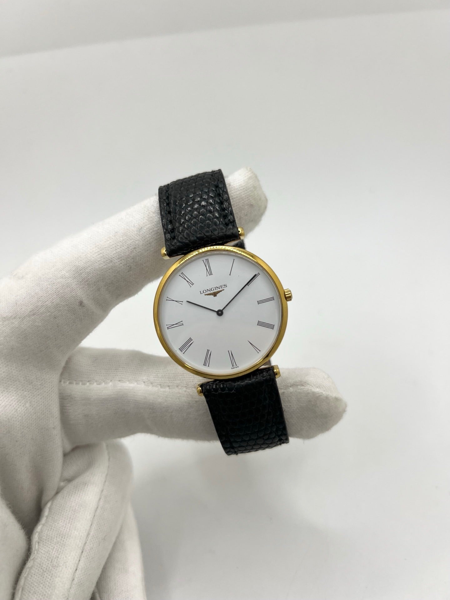 Montre LONGINES "La Grande Classique" plaqué or, acier et cuir