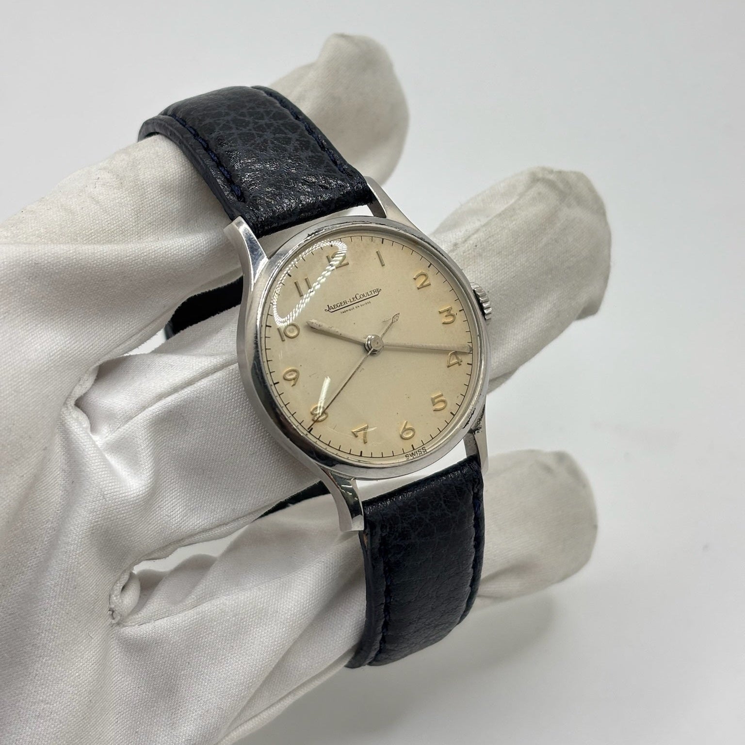 Montre JAEGER-LECOULTRE en acier et cuir
