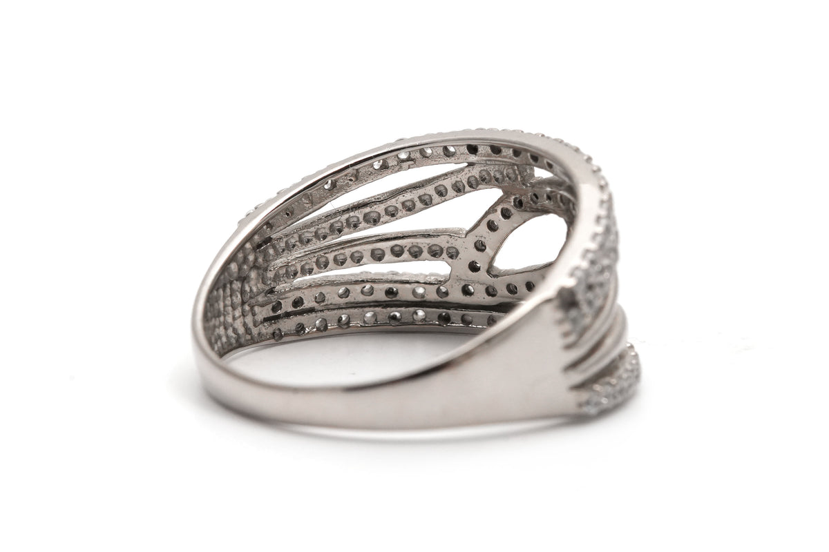 Bague Pavée en or blanc et diamants