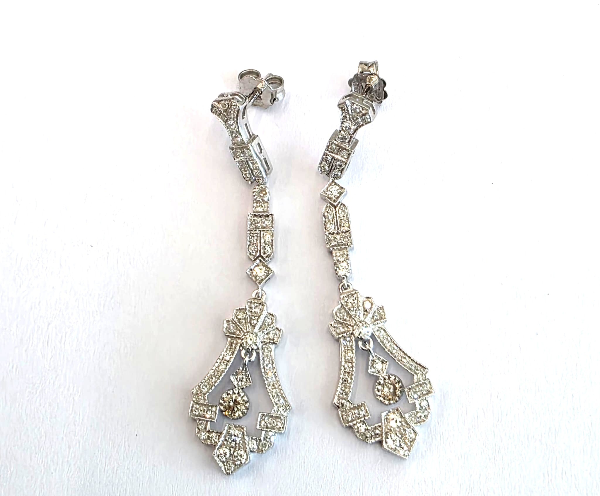 Boucles d'oreilles Pendantes en or blanc et diamants