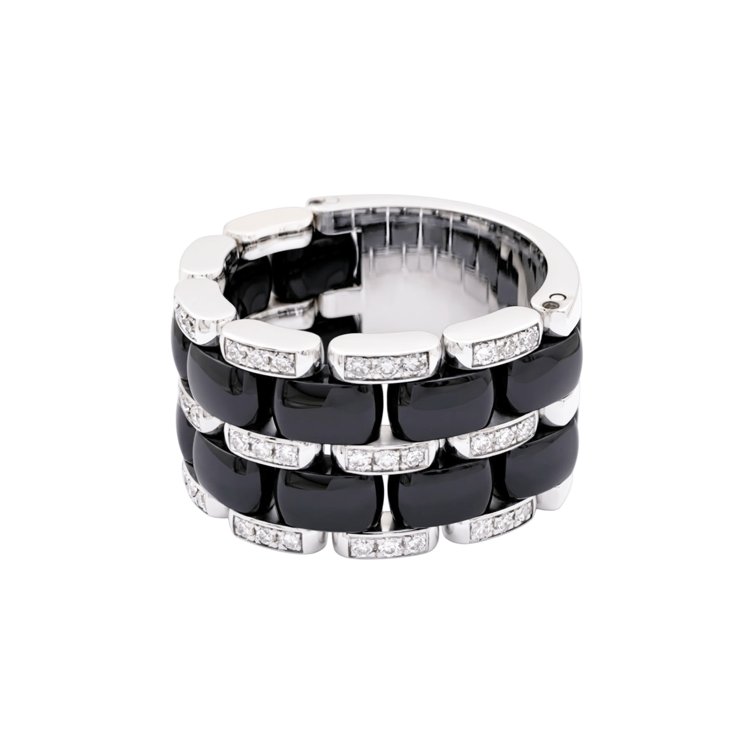 Bague Chanel, "Ultra" en or blanc, céramique noire et diamants.