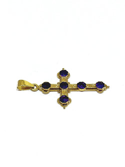Croix en or et améthyste