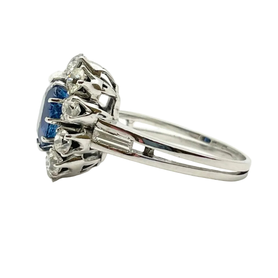 Bague Marguerite en or blanc, saphir et diamants